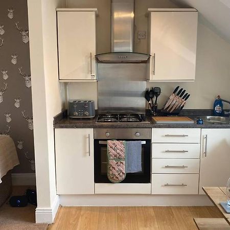 Upper 2 Bedroom Apartment In The Heart Of Jesmond Newcastle Upon Tyne Exterior foto